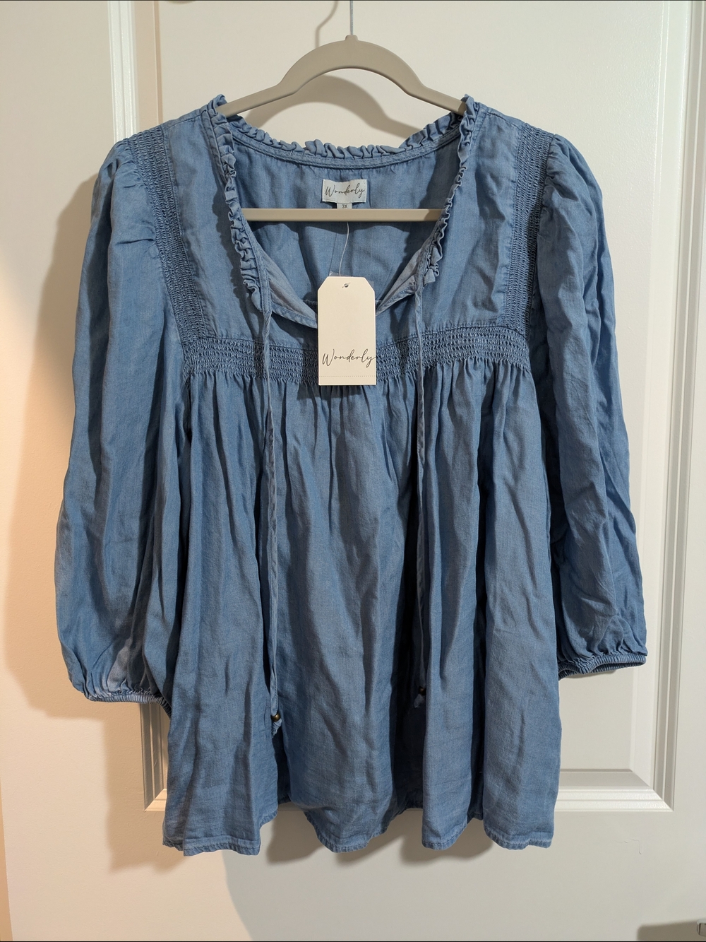 Wonderly Chambray Peasant Tunic in Light Blue